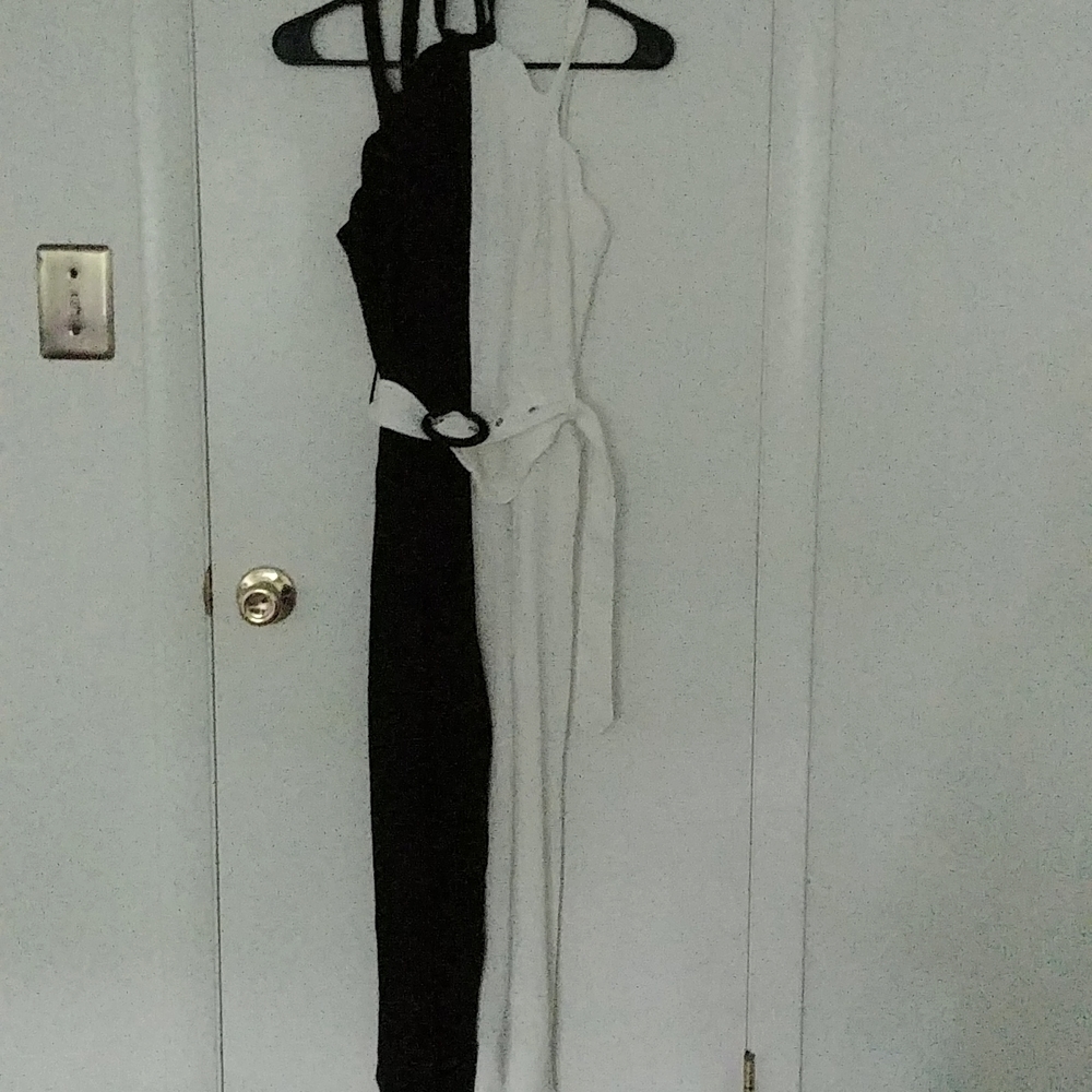Two toned cropped jump suit with belt